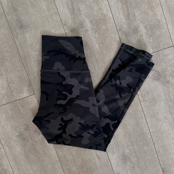 Zyia Active Leggings size 0 camo - Picture 1 of 9